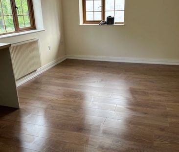 2 Bed Flat, Saffron Lane, LE2 - Photo 3