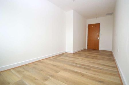 Tideslea Path, London, SE28 - Photo 4