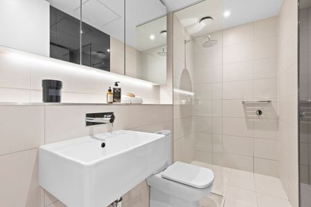 503/99 Palmerston Crescent, South Melbourne VIC 3205 - Apartment For Rent | Domain - Photo 2