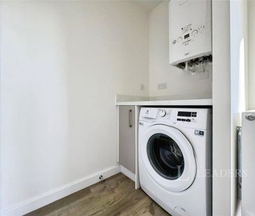 2 bedroom semi-detached house to rent - Photo 4