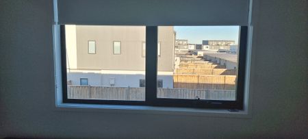 Clyde North - Photo 4