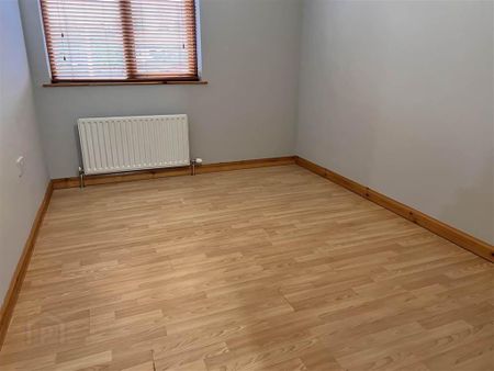 32b Mark Street, Newtownards, BT23 4DT - Photo 3