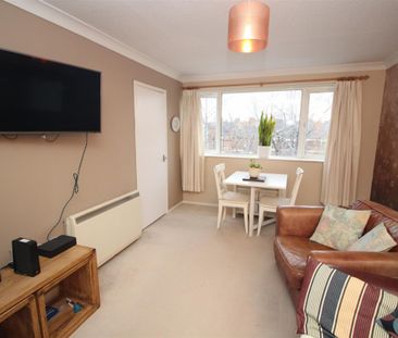 2 bedroom Apartment to rent in Lonsdale Court, West Jesmond, Newcas... - Photo 3