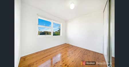 WELL PRESENTED 3 BEDROOM HOME WITH SPLIT SYSTEM A/C - Photo 3