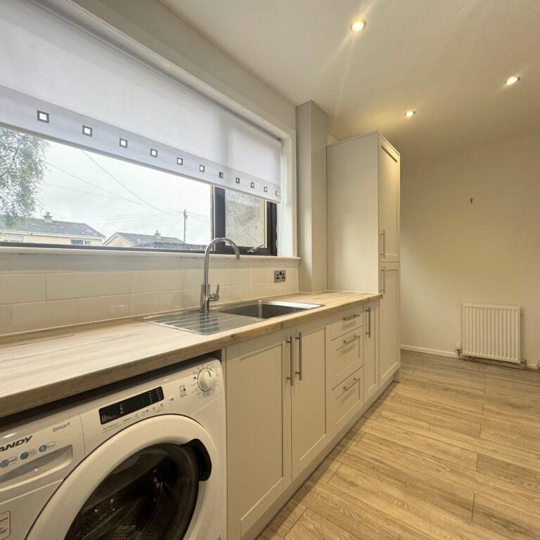 2 bedroom terraced house to rent - Photo 1