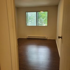 Repentigny - Beau Et Grand 3 1/2 - Photo 2
