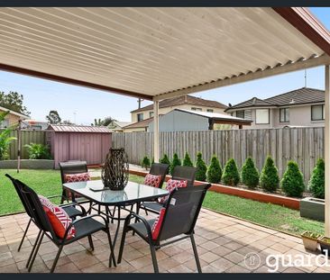 Spacious family home in prime location - Photo 6