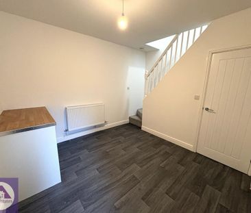 3 bedroom terraced house to rent - Photo 6
