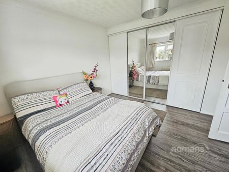 2 bedroom maisonette to rent - Photo 3