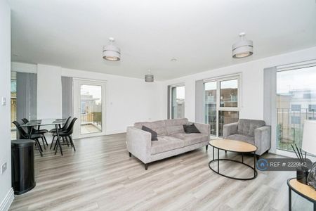 2 bedroom apartment - Photo 4