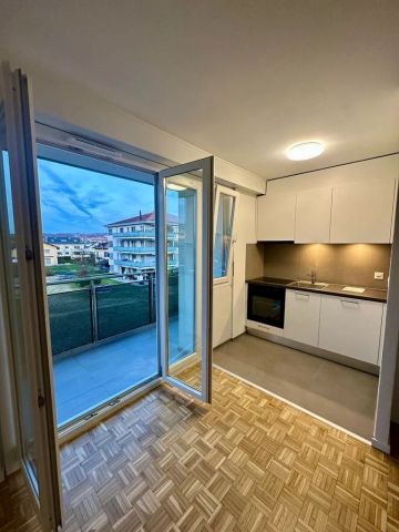 Joli 2 pièces rénové idéalement placé au centre du village - Photo 3