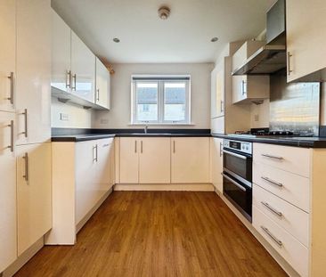 2 bedroom semi-detached house to rent - Photo 6