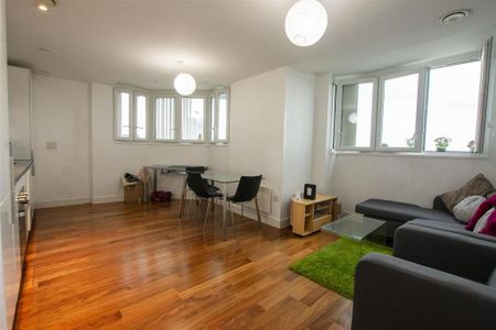 2 bedroom apartment to rent - Photo 2