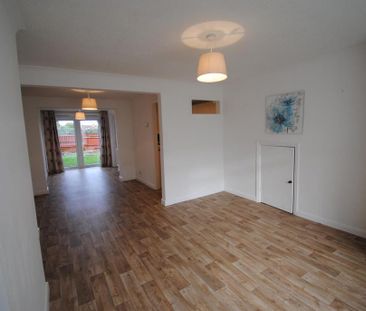 2 bedroom terraced house to rent - Photo 2