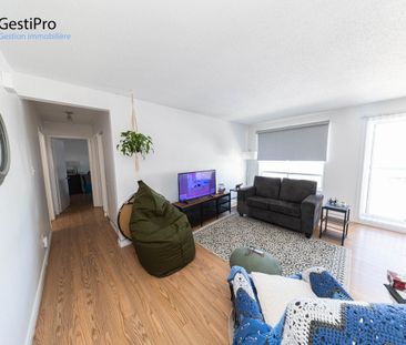 1267 Chateaubriand - Photo 3