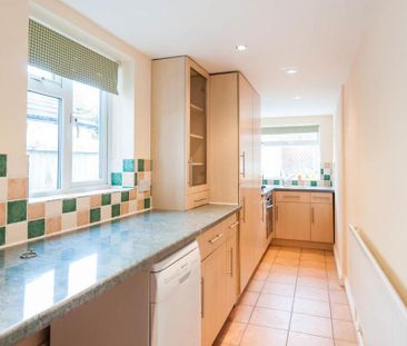 2 bedroom terraced house to rent - Photo 2