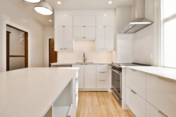 2538 Av. de Mayfair, H4B 2C8, H4B 2C8, Montréal - Photo 1