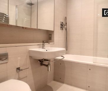 Spacious room to rent in 2-bedroom flat in Blackthorn - Photo 4