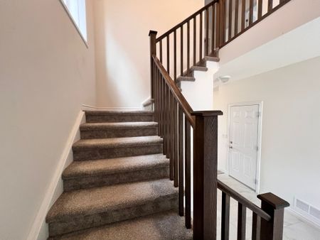 For Lease - 14 Gourlay Farm Lane Unit# UPPER UNIT, North Dumfries, Ontario - Photo 4