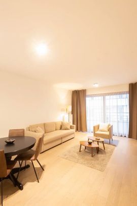 Appartement te huur - Photo 1