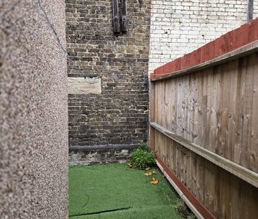 2 Bed Terraced House, Tennyson Road, E15 - Photo 6