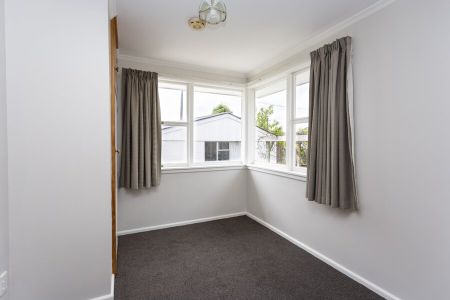 Student Property Upper Riccarton 6 Bedrooms 2 Bathrooms - Photo 2