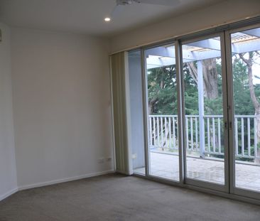 Overlooking Gardiners Creek Parklands - Photo 1