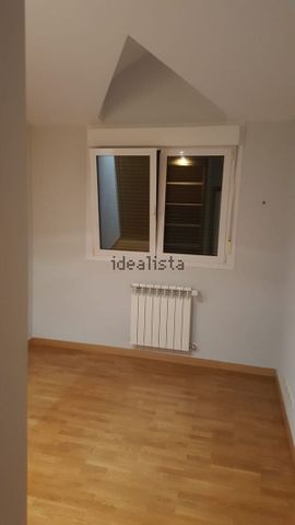 Alquiler de ático en Calle Ganbe s/n - Photo 2