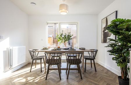 4 bedroom detached house to rent - Photo 4