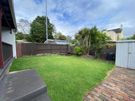 13 John St, Tempe NSW 2044 - House For Rent | Domain - Photo 5
