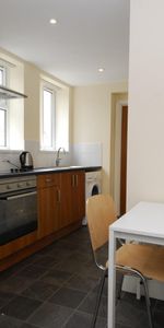 Woodland Road, Flat 2, Plymouth - Photo 3