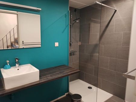 Rijwoning met 2 slpks op wandelafstand van het centrum van Meerhout met tuin en garage ! - Foto 4