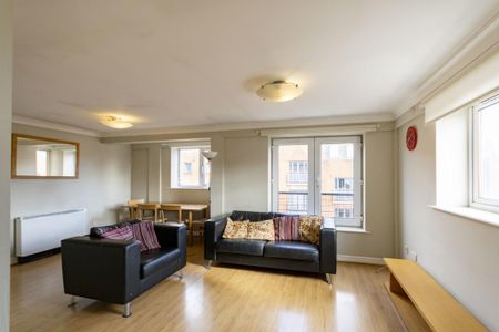 2 bedroom apartment to rent - Photo 2