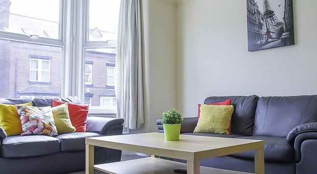 9 Headingley Avenue, Headingley, Leeds, LS6 3EP - Photo 1