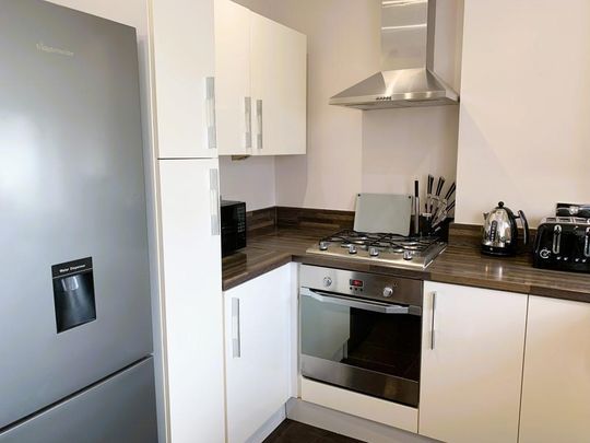 2 bedroom flat to rent - Photo 1