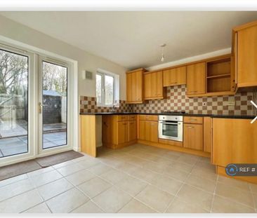 2 bedroom terraced house to rent - Photo 4