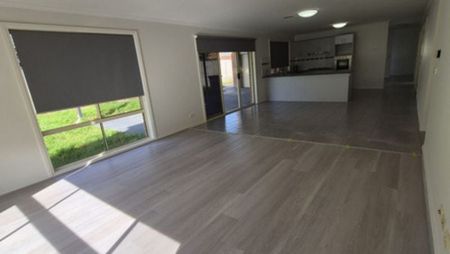 Spacious Family Living in a Convenient Cranbourne Location - Photo 2