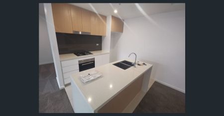 Modern Two Bedroom Apartment For Lease - Photo 2