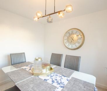 4 bedroom detached house to rent - Photo 3