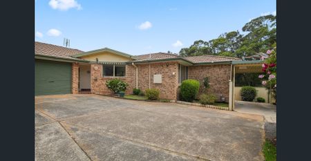 Three Bedroom Home Overlooking Nature Reserve - Photo 2