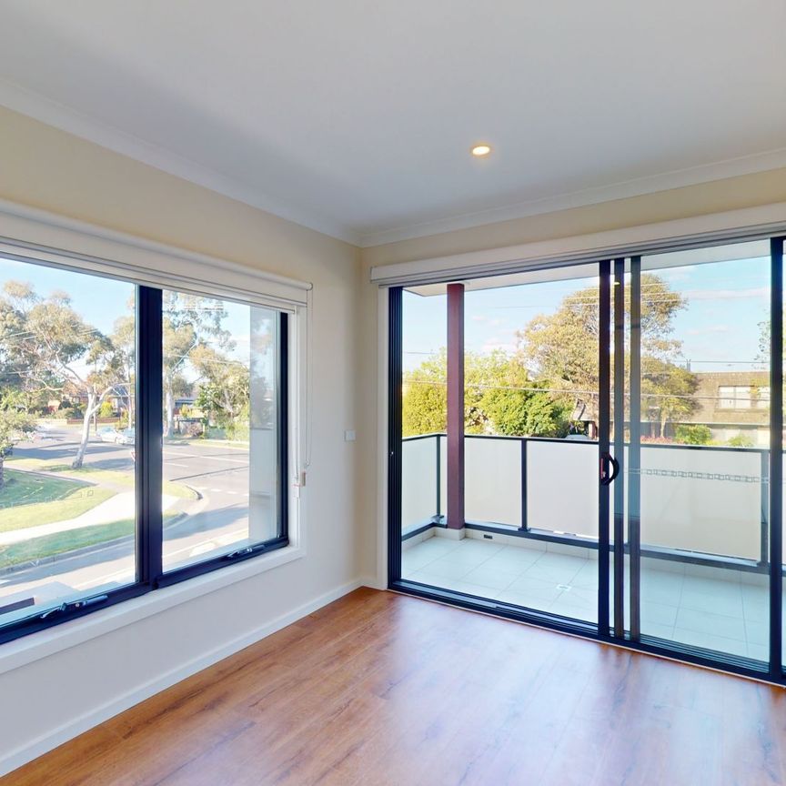 1/97 Blackburn Road Mount Waverley VIC - Photo 1