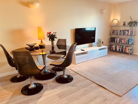 2 Bed Flat, Station Court, SW6 - Photo 5