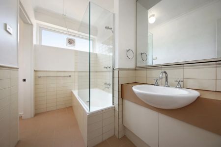 Fresh as a Daisy! - Photo 5