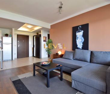 [VIDEO] Amazing Lake Views | 1 Bedroom Apartment | Parking and Storage | Emerald Residence - Photo 3