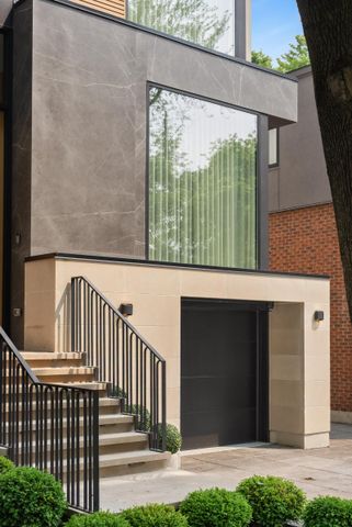 For Lease - 126 Sherwood Avenue, Toronto, Ontario - Photo 2