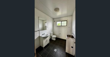 Cosy 2 Bedroom Granny flat with spacious rear yard - Photo 5