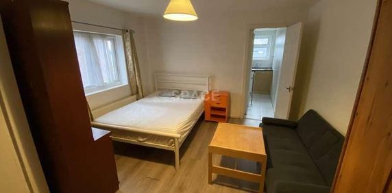 Whitley Street, Reading, RG2 - Photo 2