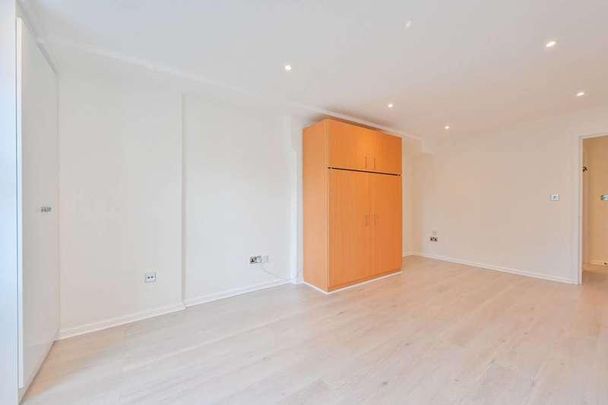 Belgrave Gardens, Nw, St John's Wood, NW8 - Photo 1