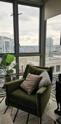 Cozy Elevation in High Rise Yaletown Appt - Photo 1