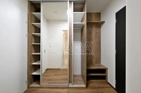 Nadstandardní novostavba bytu 2+kk s parkovacím stáním - Photo 3